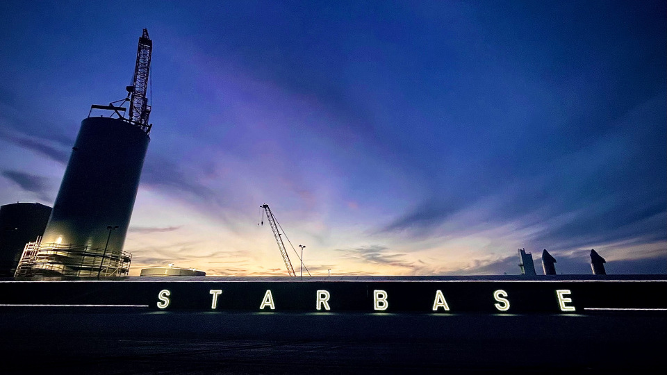 Sundown at the Starbase SpaceX launch site, July 14. [Gaby Moreno]